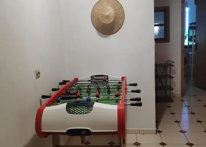 Maison Cosy Et Conviviale, Le B7 * Besset