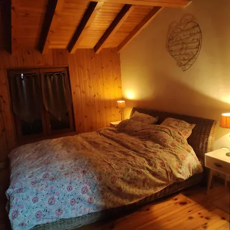 Maison Cosy Et Conviviale, Le B7 * Besset